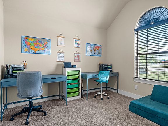 4th image of 1310 High Meadow Ln