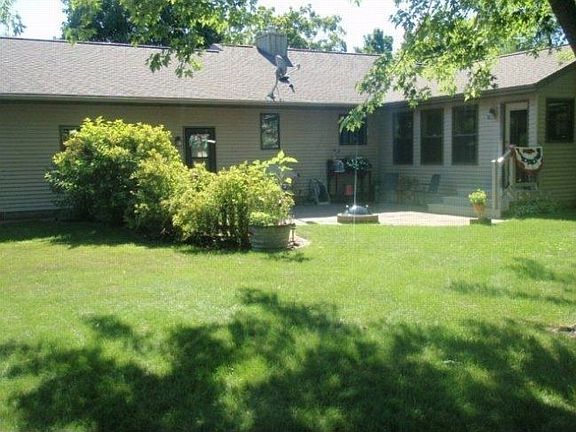 5th image of 228360 Macaw Ave