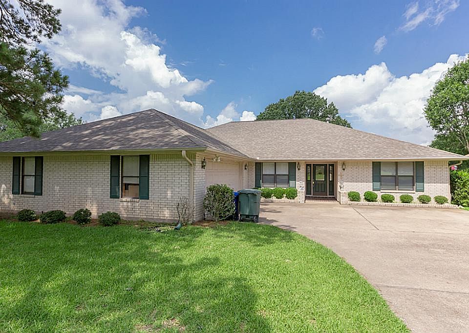 1st image of 1014 Broadmoor Dr