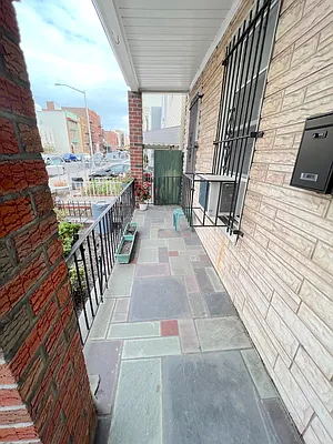 Rented by REALTY QUEST NEW YORK INC | media 24