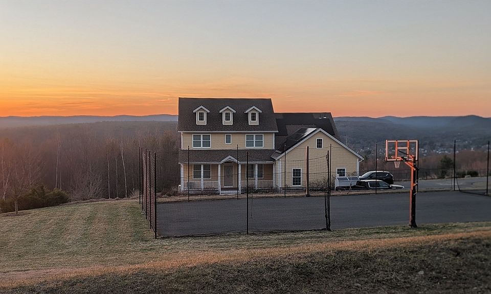 1st image of 456 Ridge Rd