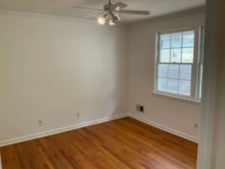 1032 Lancaster St — Photo 7