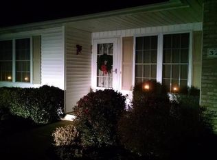 321 Abby Ln, Hartville, OH