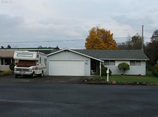62 Crescent Dr, Saint Helens, OR 97051
