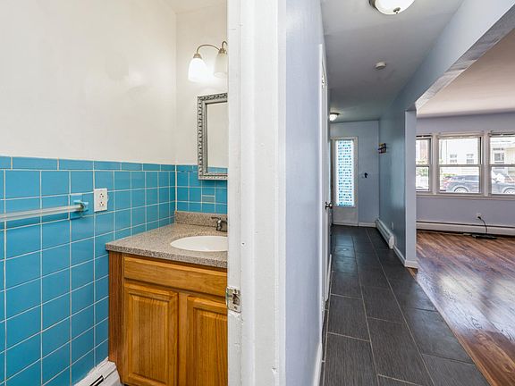 4th image of 90 Morningside Ave #1