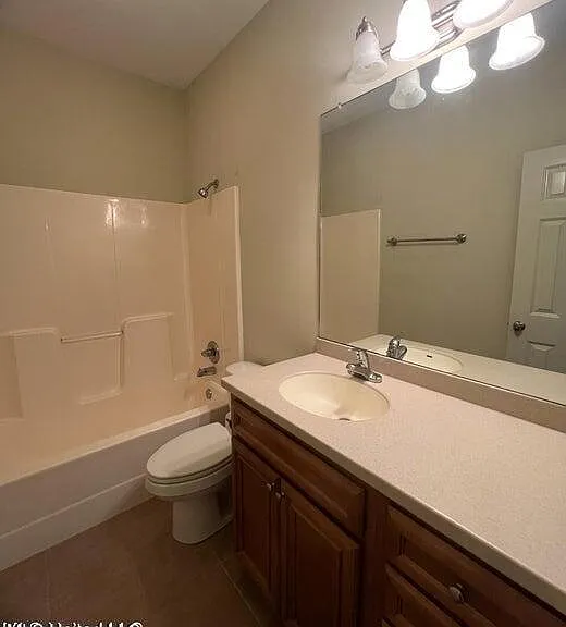 910 Jefferson Dr — Photo 10