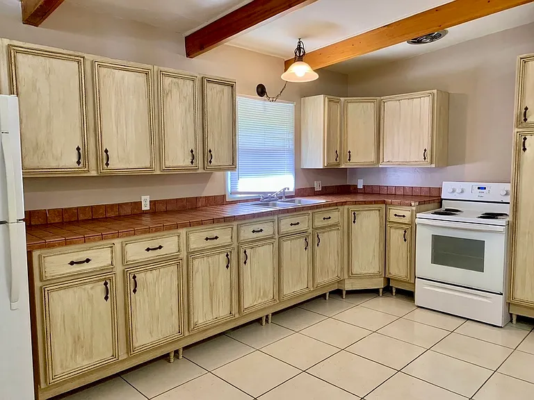 5908 S Coolidge Ave — Photo 6