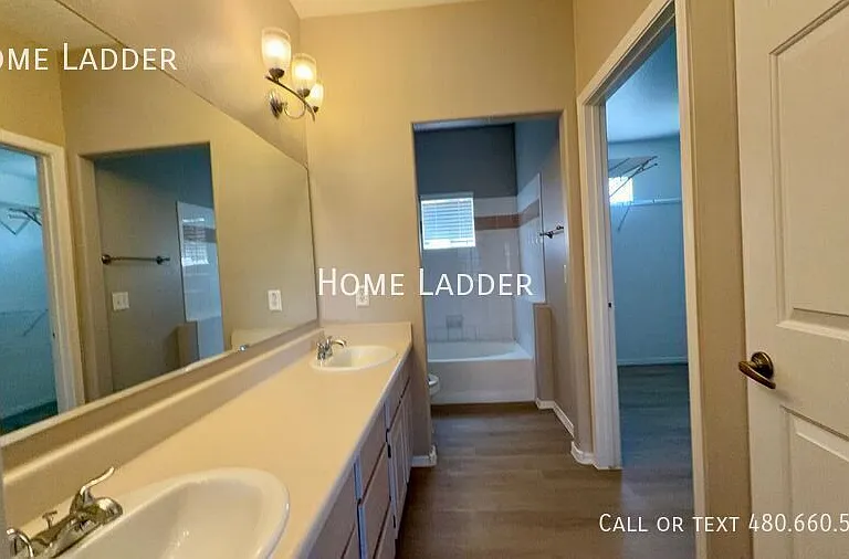 600 W Grove Pkwy #2207 — Photo 14