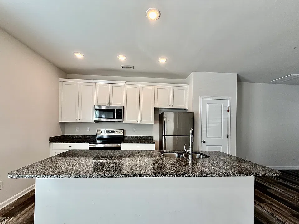 117 Dogwood Village Trl #F