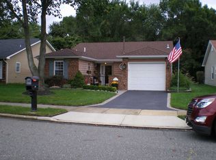 107 Mansfield Dr, Brick, NJ 08724