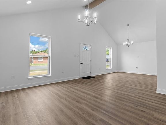 3rd image of 2717 Corinne Dr