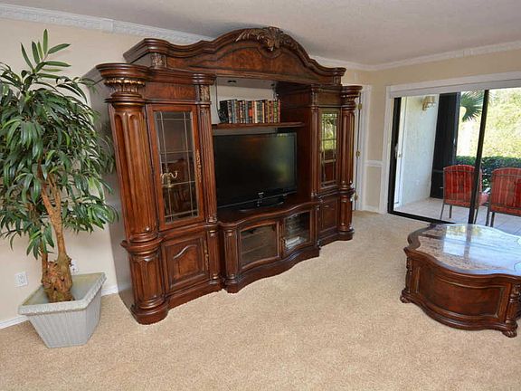 4th image of 1600 NE Dixie Hwy APT 14-108