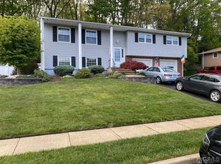 7 Creamer Dr, Sayreville, NJ 08872
