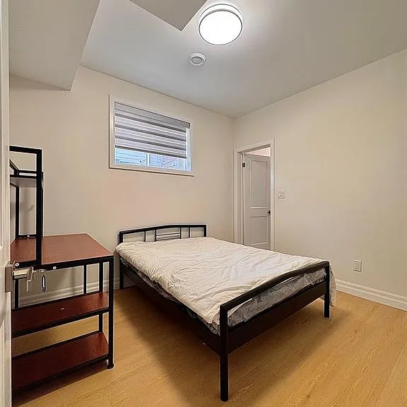 348 Campbell Ave #B — Photo 2
