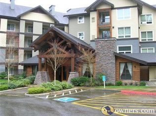 18707 SE Newport Way APT 107, Issaquah, WA 98027