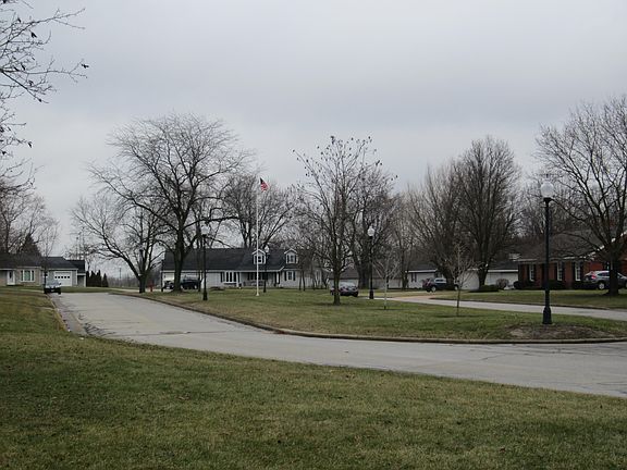 3rd image of 9 Eastmoor Ct