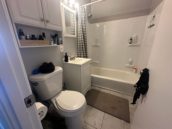 5th image of 35 Glencoe St APT 24
