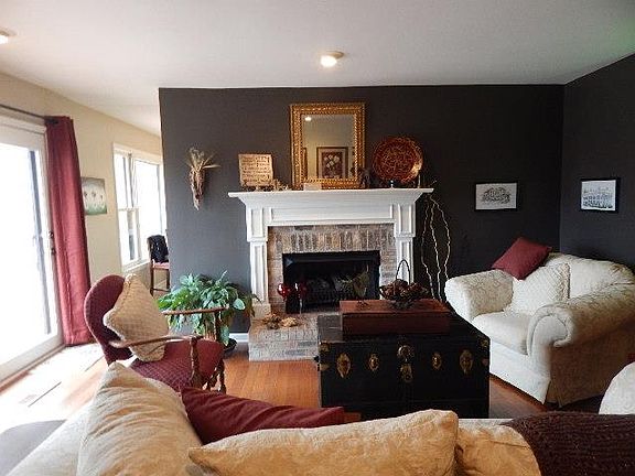 4th image of 834 Indian Mound Dr