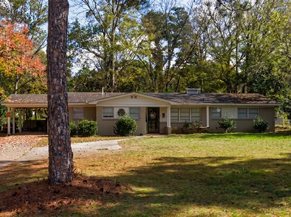 2633 Ashlawn Dr, Montgomery, AL 36111