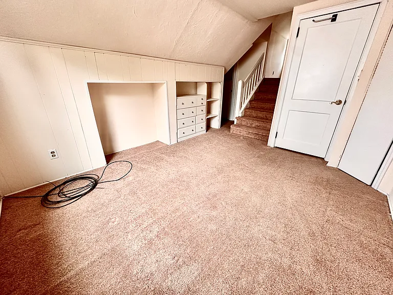 8730 Wissahickon Ave — Photo 16