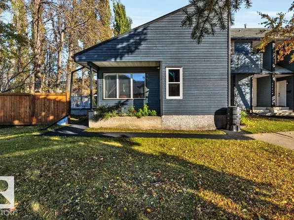 81 Garden Cres #107, Saint Albert, AB T8N 0W9