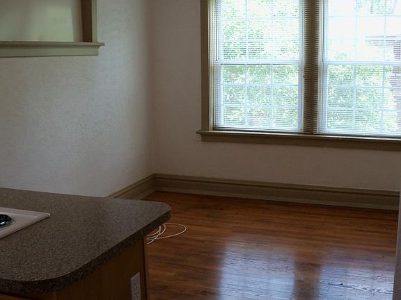 Living Room Pic 2