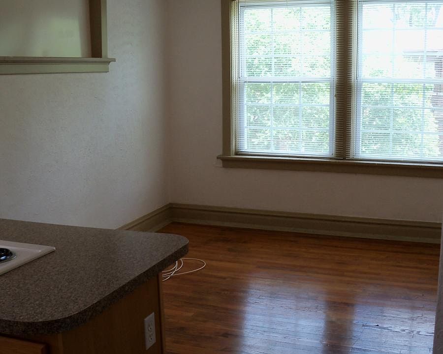 Living Room Pic 2