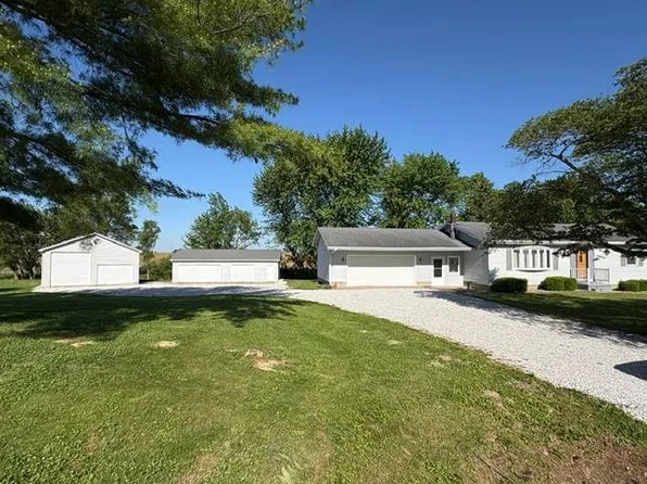 1785 Crews Ln, Chapin, IL 62628