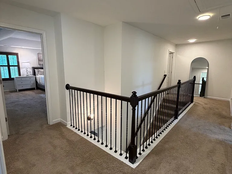 838 Pine Ln — Photo 23