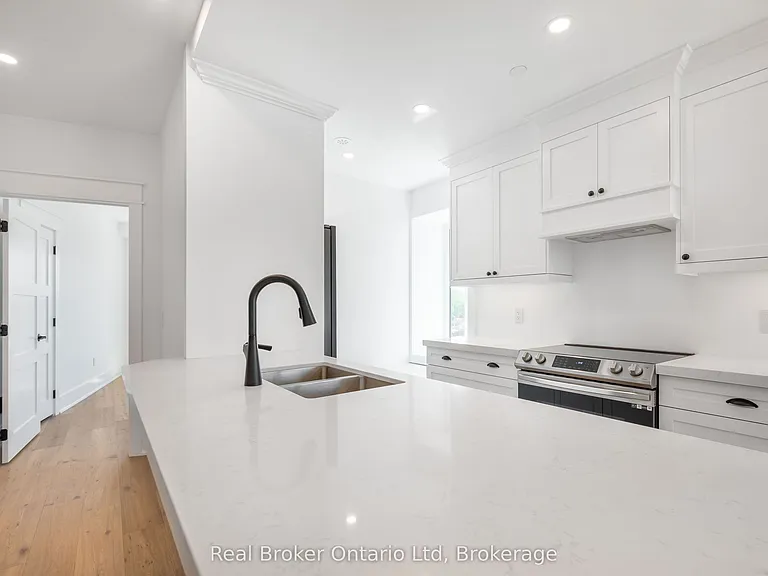 80 9th St E #701 — Photo 19