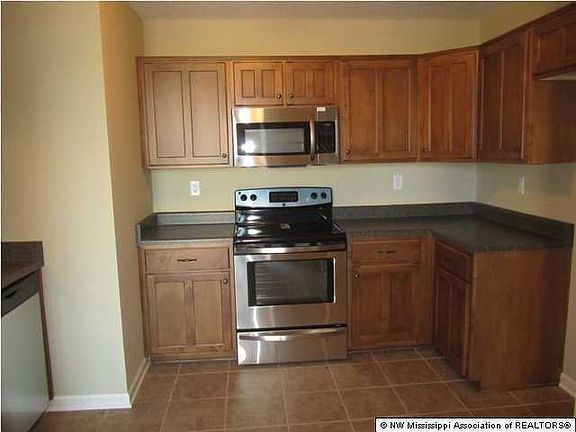 5th image of 1343 Arbor Lake Dr N