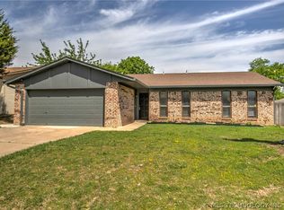 8517 E 56th St, Tulsa, OK 74145