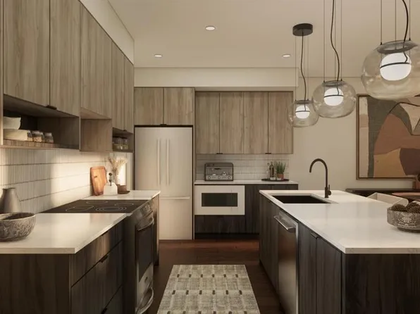 10 N Sage Meadows Lndg NW #15, Calgary, AB T3P 1E5