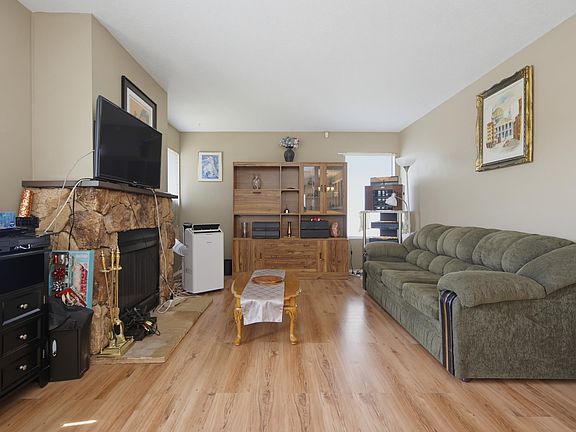 5th image of 20573 51a Ave