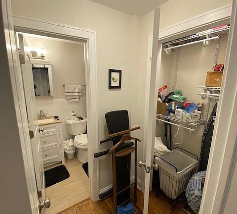 5th image of 1441 W Howard St APT 306