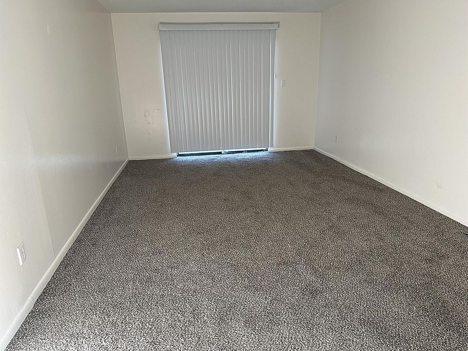1st image of 1606 E Park Ave APT B5