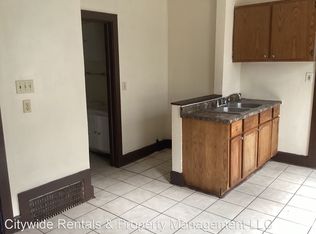 231 N 36th St, Milwaukee, WI 53208