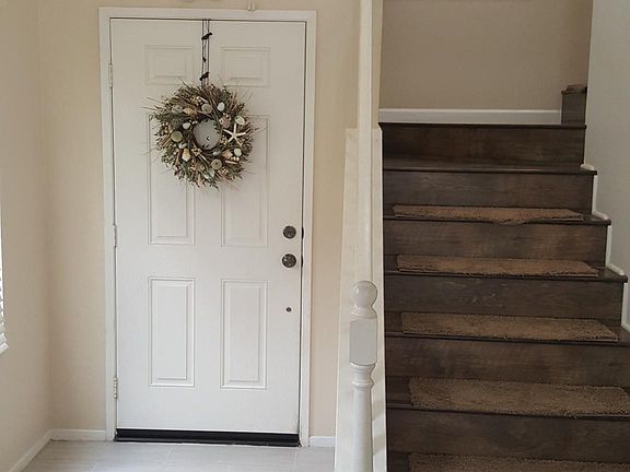 2nd image of 1658 Carriage Cir