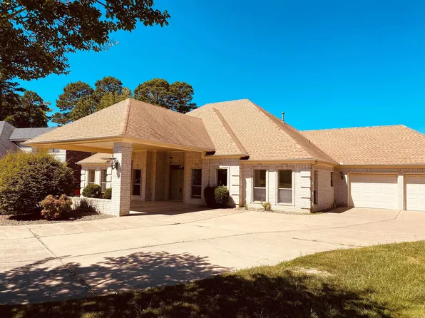 118 Grenoble Cir, Maumelle, AR 72113