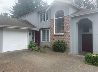 5906 236th St SW, Seattle, WA 98043