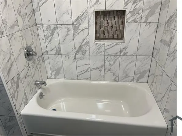 158 Willow St APT 1C, Yonkers, NY 10701