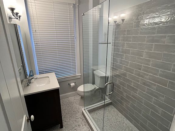 3rd image of 2942 Cleinview Ave #2F
