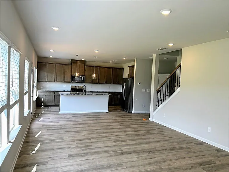 7798 Richmond Trl — Photo 4