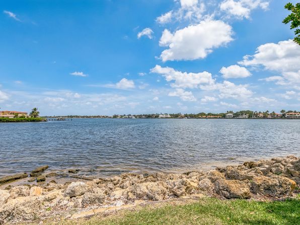 140 Yacht Club Way #305, Hypoluxo, FL 33462