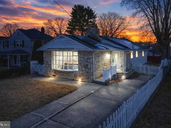 17 Maplewood Ave, Carneys Pt, NJ 08069