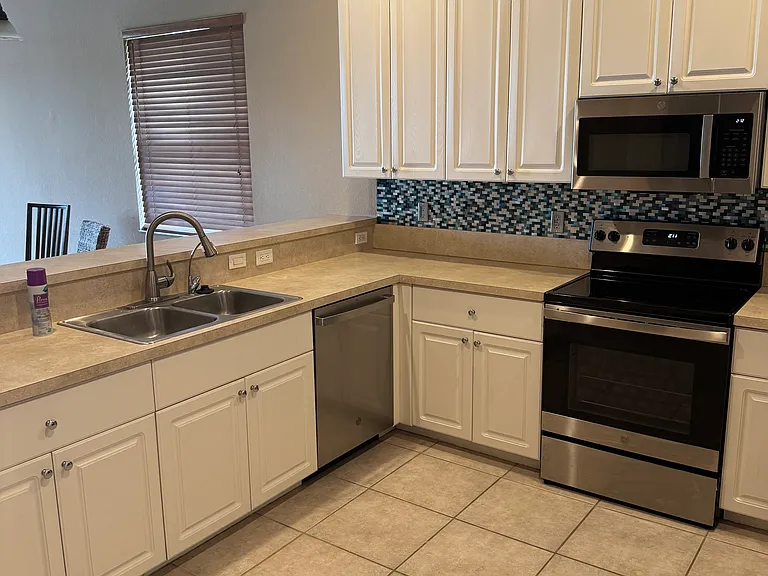 2693 Sunset Lake Dr — Photo 23