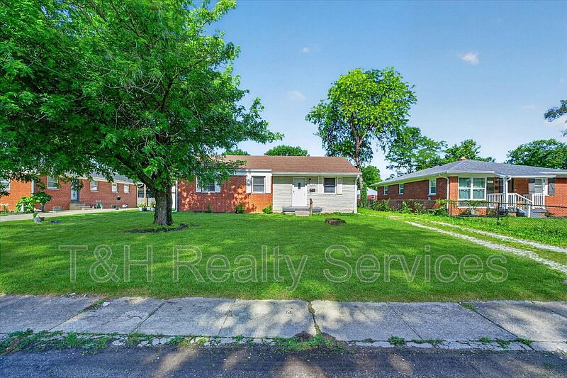 1st image of 3836 Priscilla Ave
