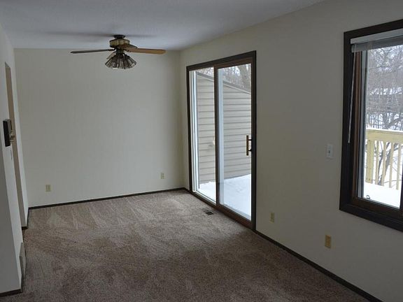 4th image of 155 River Woods Ln
