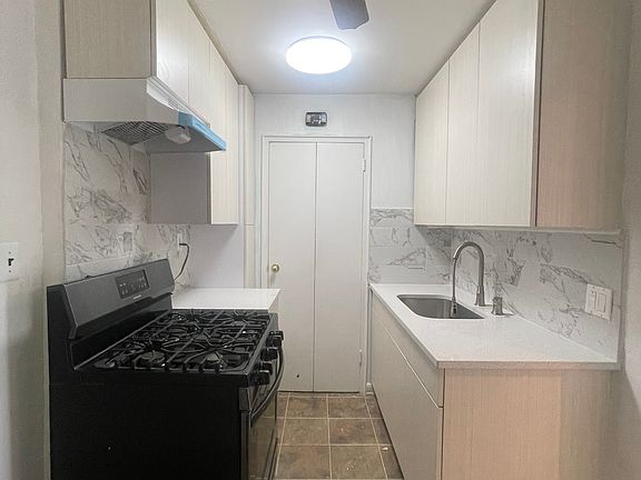 4th image of 60-60 75th St #1