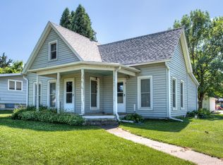 404 S Division St, Stuart, IA 50250